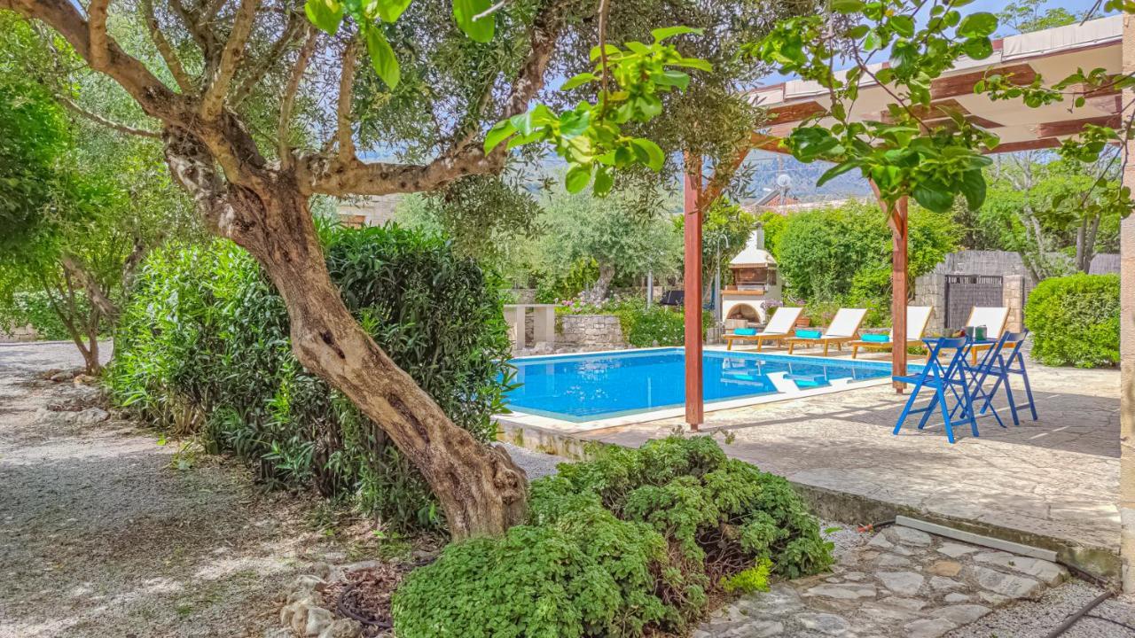 Lemon Tree Villa With Private Pool Fres Экстерьер фото